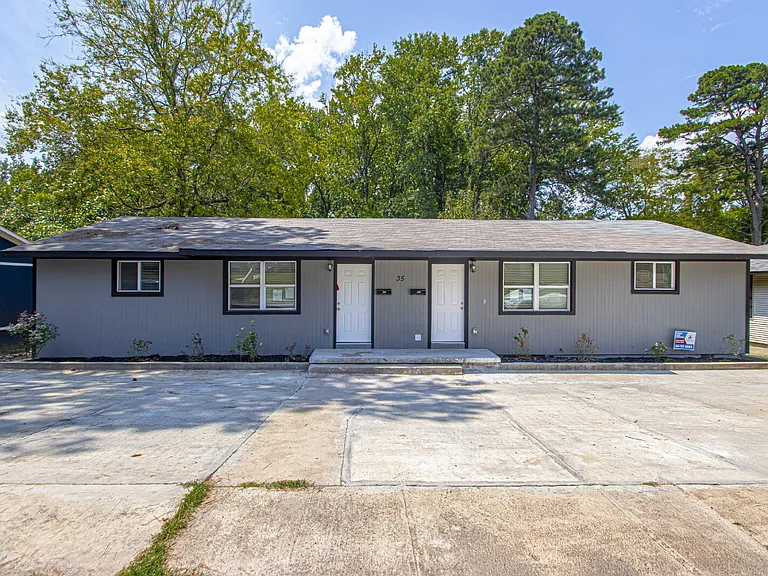 35 Hiland Pl #B — Photo 3