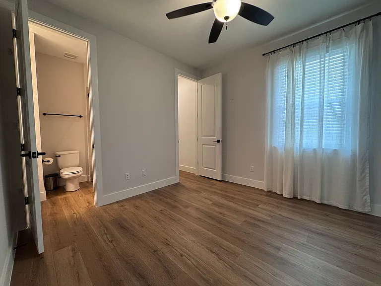 808 Dayridge Dr — Photo 16