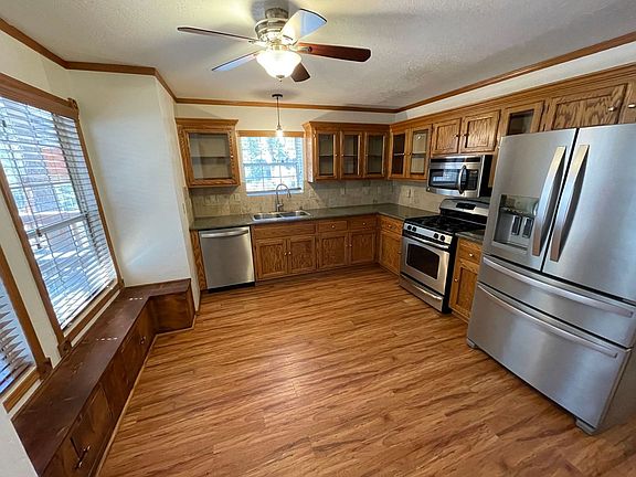 5th image of 312 Pineview Dr