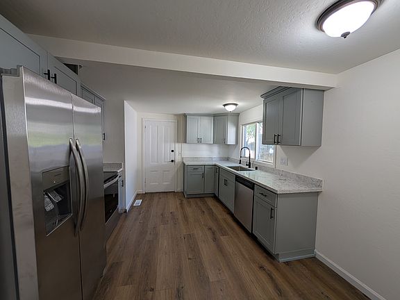 5th image of 133 10th St