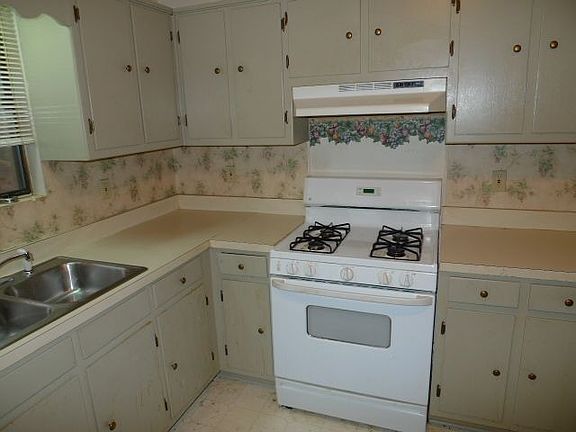 3rd image of 4638 Jamerson Creek Dr