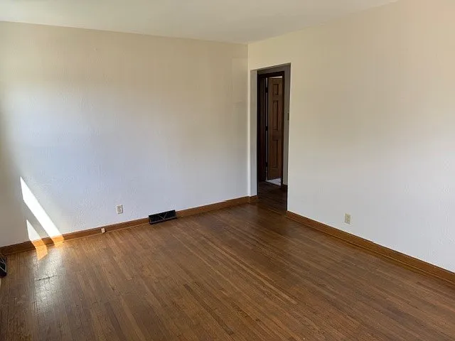 7349 Howard Ave — Photo 3