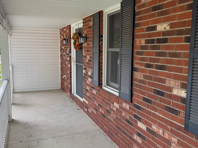 4669 Pinehurst Dr — Photo 2