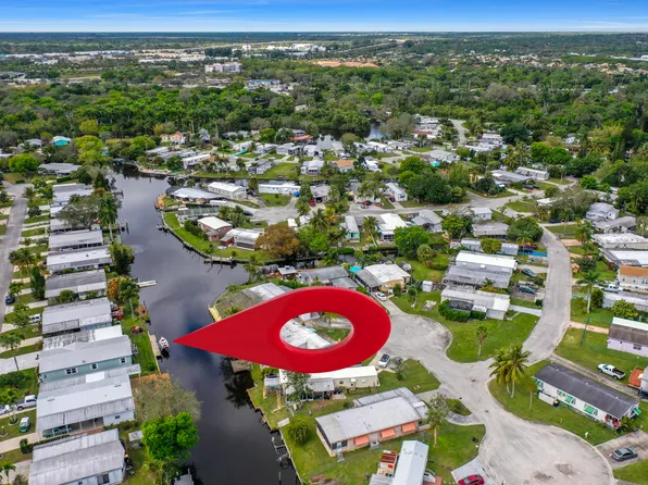 201 SE Paradise Place, Stuart, FL 34997