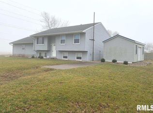 403 E Spring Grove Ave, Alexis, IL 61412