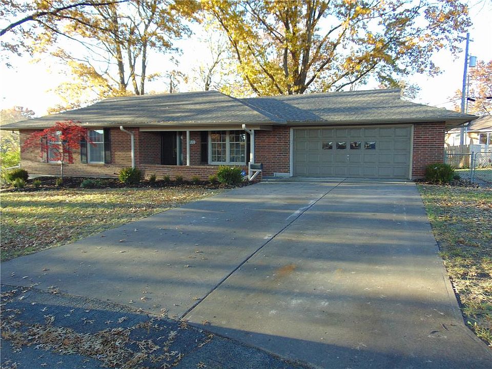 1st image of 3800 Rogers Cir