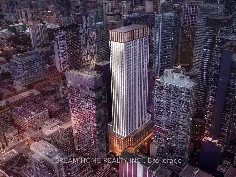 400 King St W #521 — Photo 22
