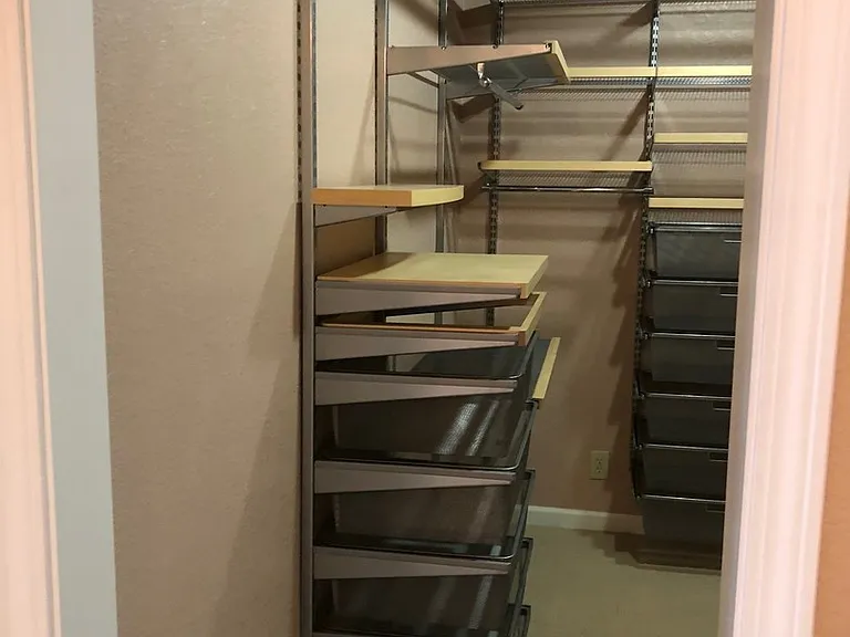 565 Smalley Ave — Photo 14