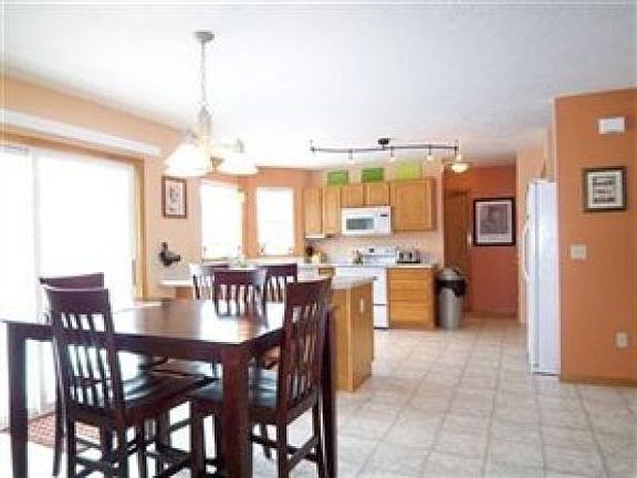 4th image of 3594 Shelton Ln