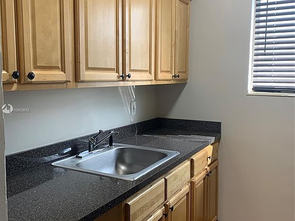 3rd image of 1770 Meridian Ave #110