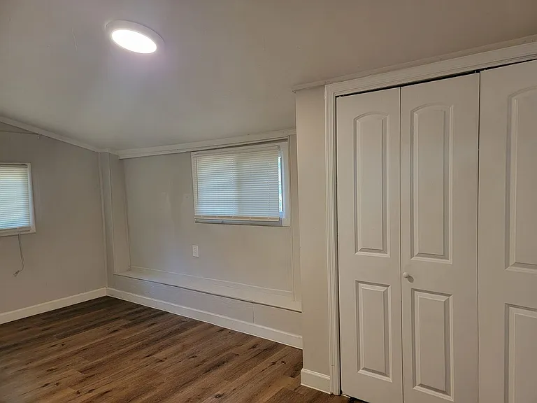 976 McKay Dr SE — Photo 15