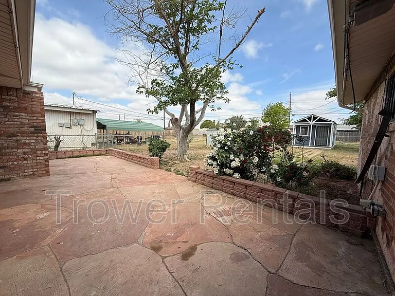 3728 Holley Ave — Photo 27