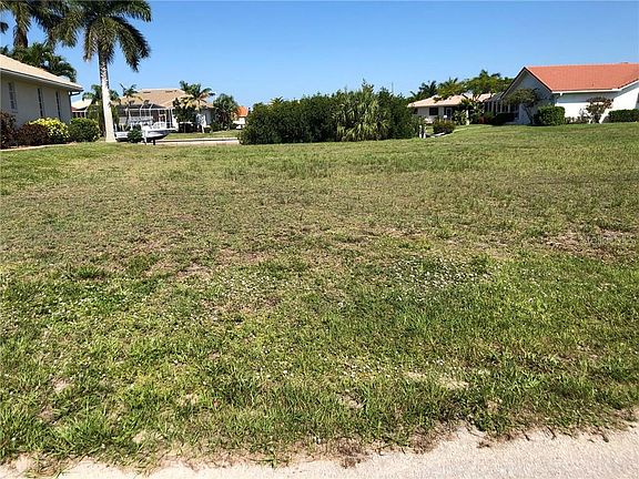 2nd image of 3805 Saint Kitts Ct