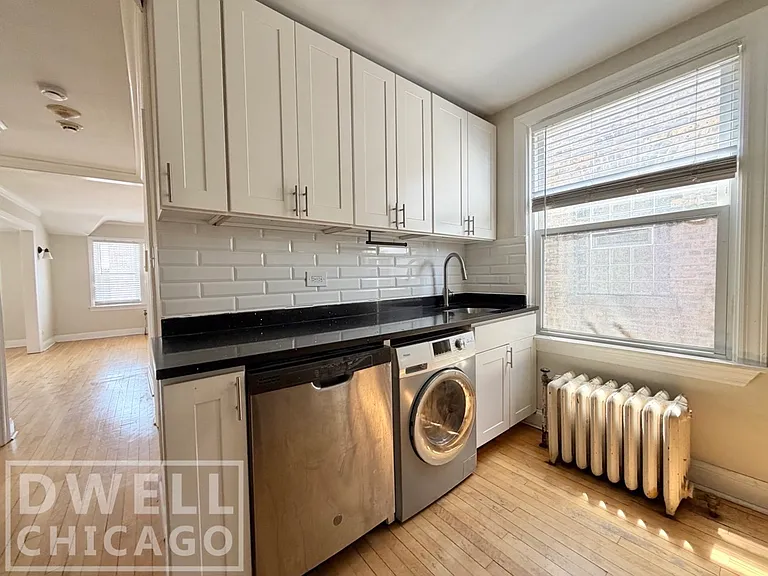 731-33 Elm St #302 — Photo 13