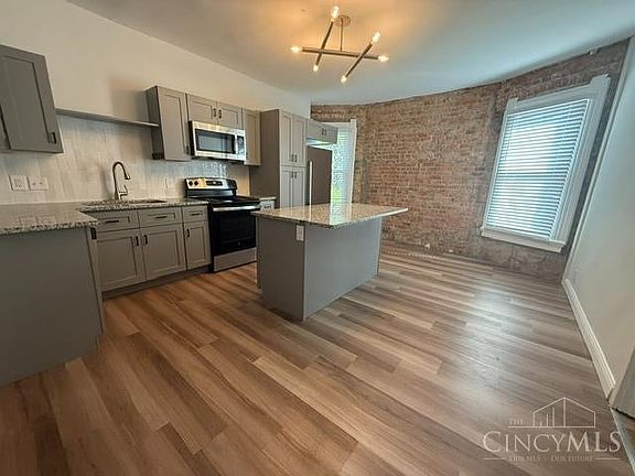 4th image of 2226 Kemper Ln