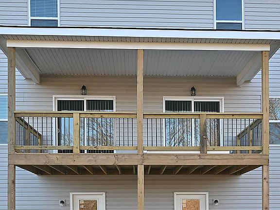 3rd image of 108 Ryan Ct