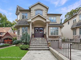 5678 Amboy Rd, Staten Island, NY 10309