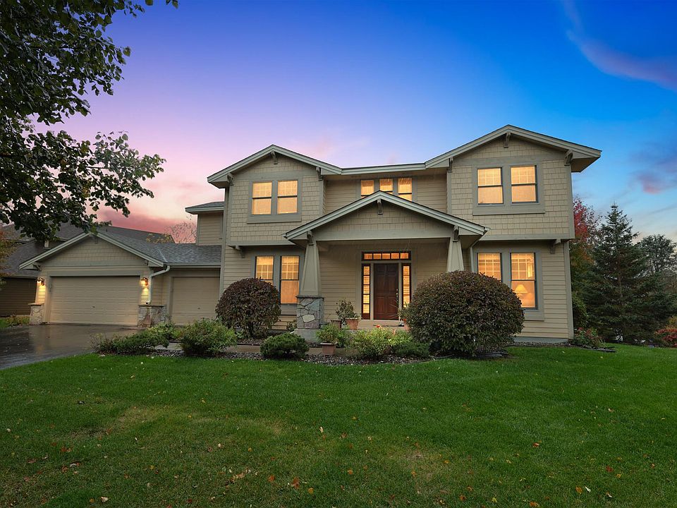 1st image of 10741 Hawthorn Trl