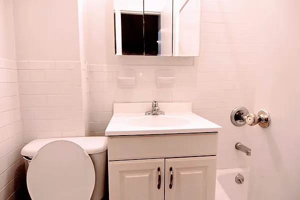 Rented by GPA Realty | media 27