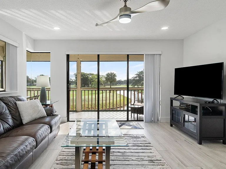 655 Brackenwood Cv #655 — Photo 12