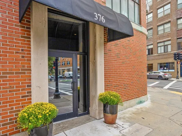 376 Commercial St APT 4D, Boston, MA 02109