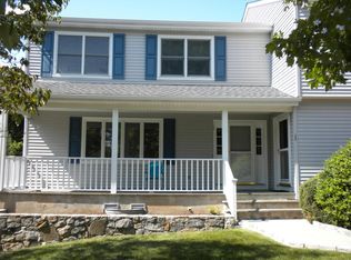 10 Moshier St #A, Greenwich, CT 06831