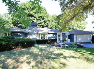 93 Washington Rd, Pittsford, NY 14534