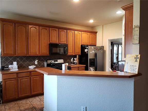 4th image of 9700 Colonywood Dr