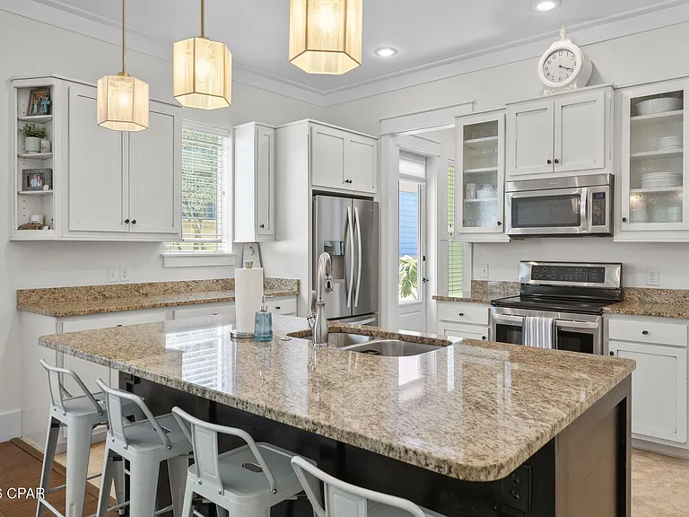 409 Liverpool Ave — Photo 14