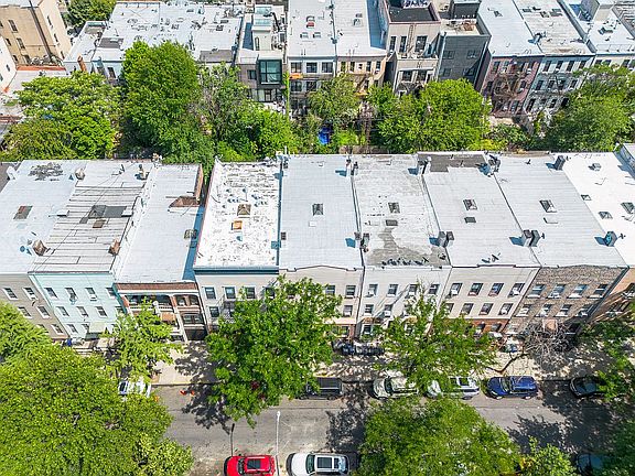 4th image of 236 Suydam St