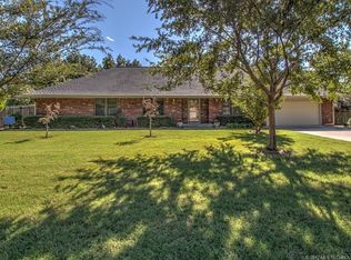 9915 S Braden Ave, Tulsa, OK 74137