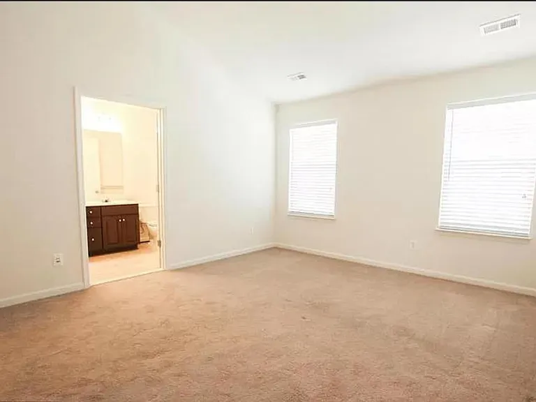 22688 Parkland Farms Ter — Photo 5