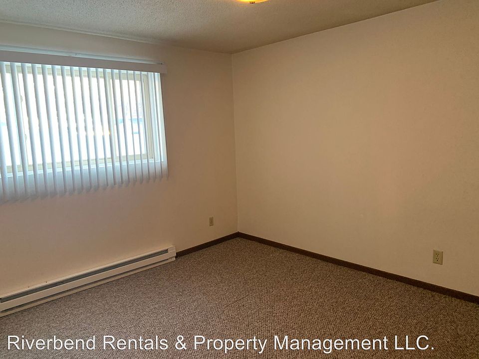 1152 5th St E Apartments Altoona, WI Zillow
