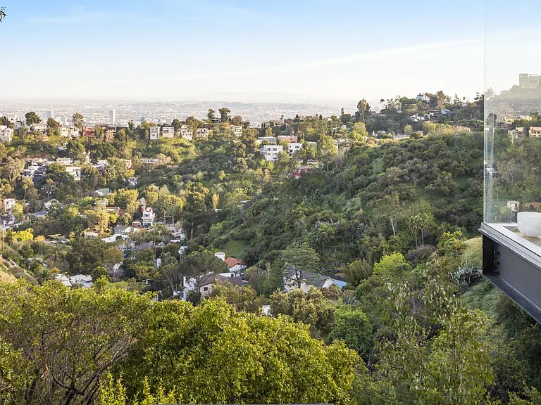 Breathtaking Hollywood Hills Views from Luxury Home in Laurel Canyon