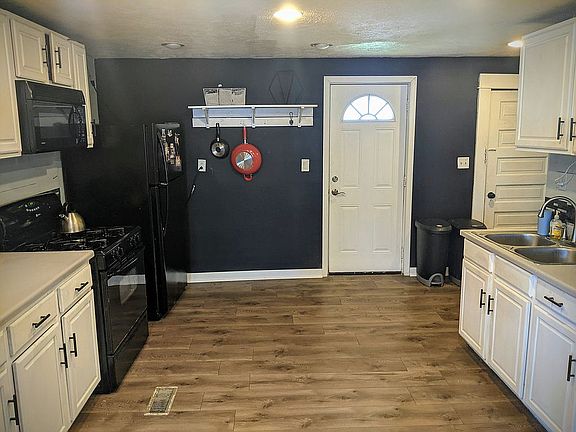 5th image of 1351 Davis Ave NW