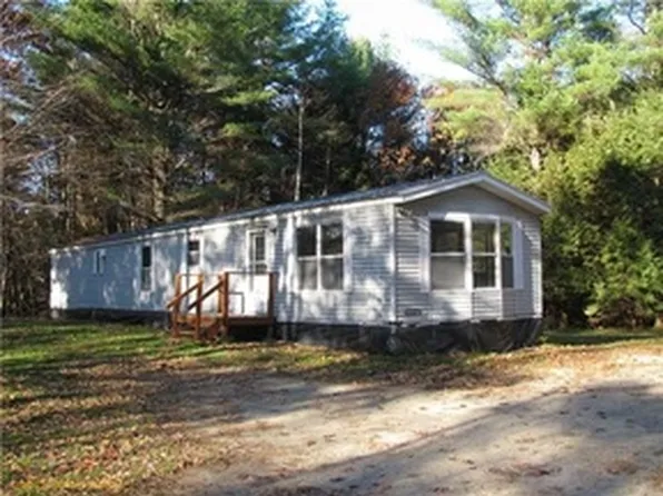 273 Wilson Pond Rd, North Monmouth, ME 04265