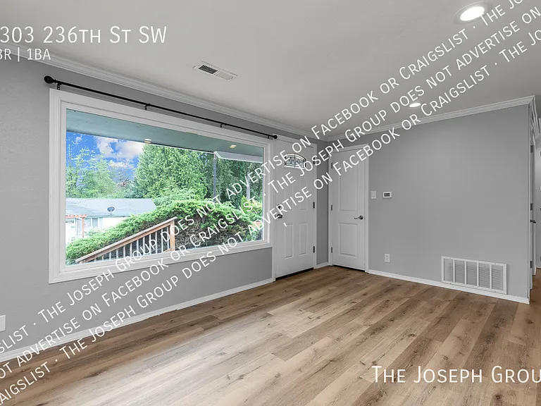 5303 236th St SW — Photo 4