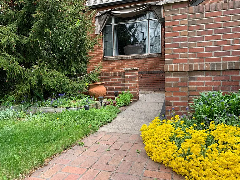1422 W Oak St — Photo 30