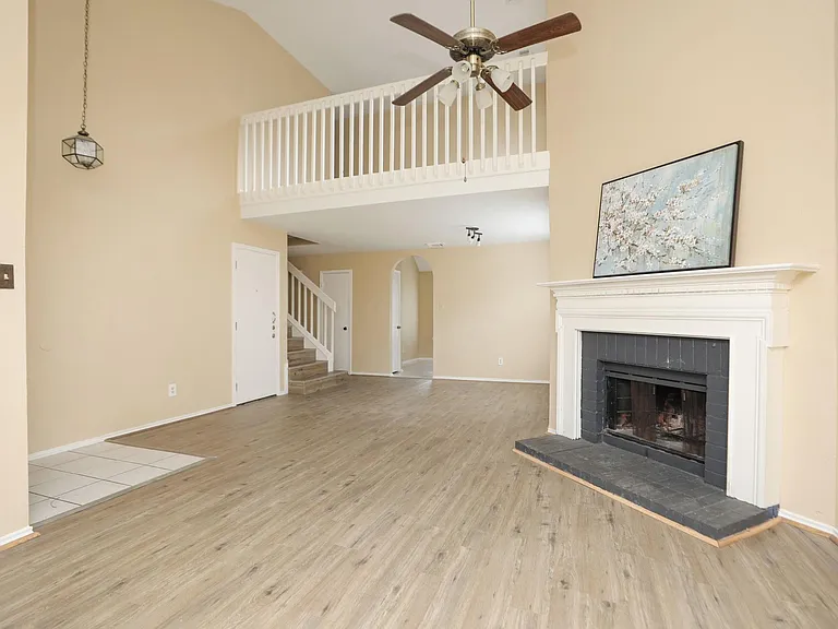 17326 Harmony Hill Dr — Photo 6