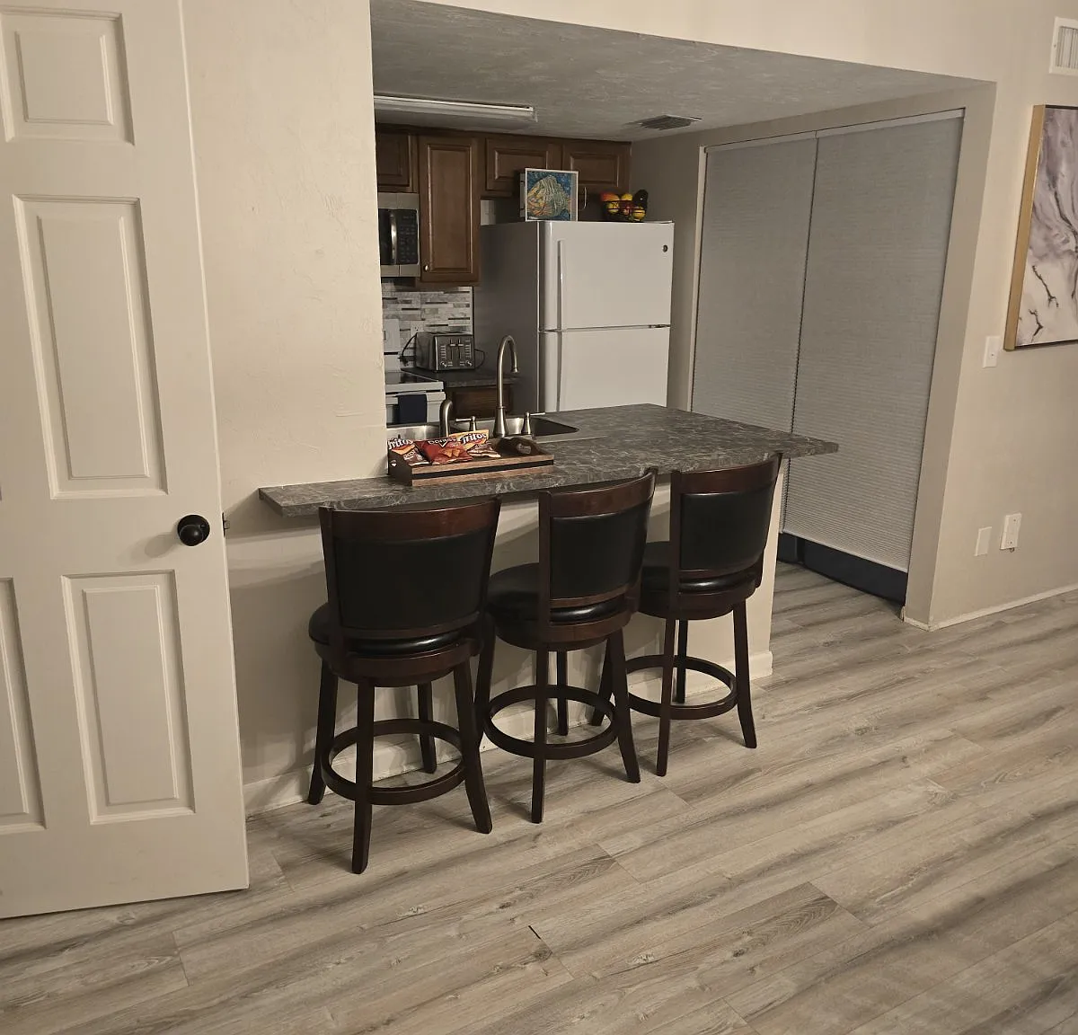 2 bed, 1243 sqft, $2,950 — Photo 2