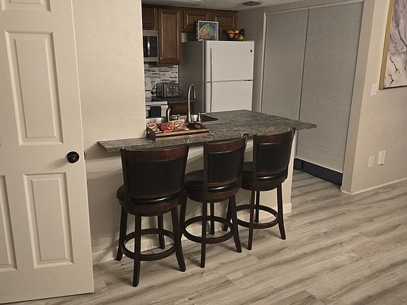 2nd image of 3606 Windjammer Ln