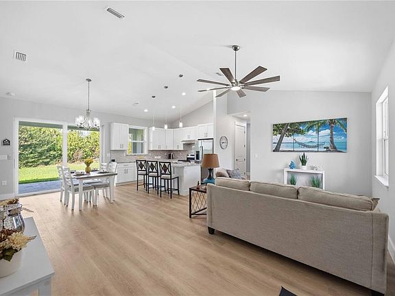 2nd image of 10443 Riverside Rd