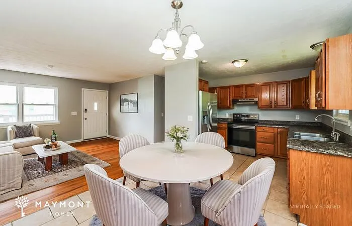 682 Mimosa Ct — Photo 8