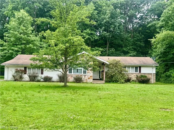 25853 Euclid Chagrin Pkwy, Richmond Heights, OH 44143