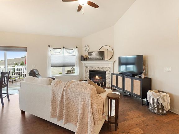 4th image of 731 Keystone DRIVE