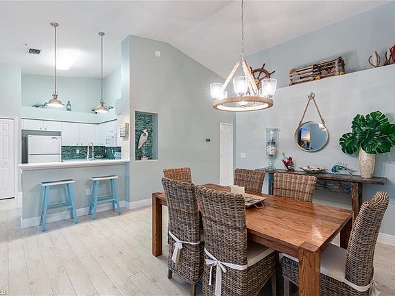 4th image of 28750 Diamond Dr Unit 203
