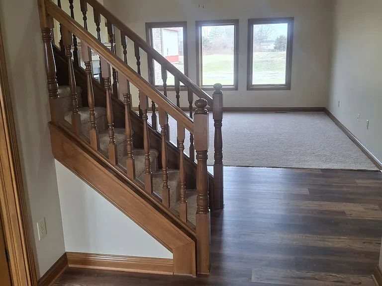 256 W Brookville Rd — Photo 20