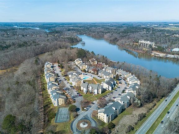 4th image of 709 Northlake Dr