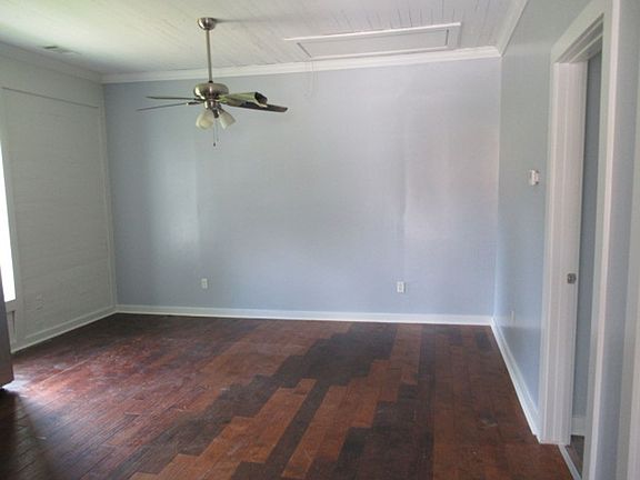 4th image of 627A N Burson Ave
