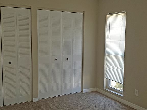 3rd image of 2931 Dupont St S APT 2